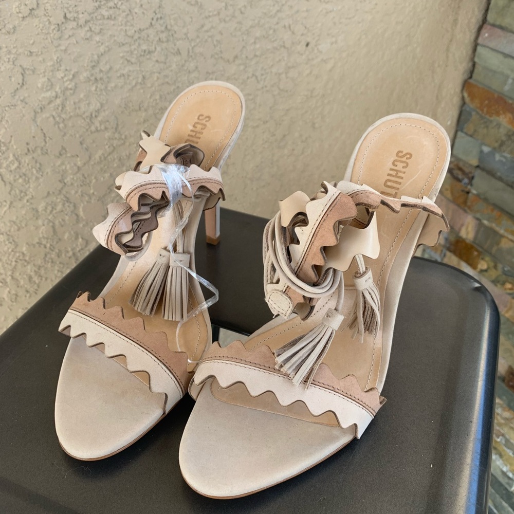 Schultz Beige Heels